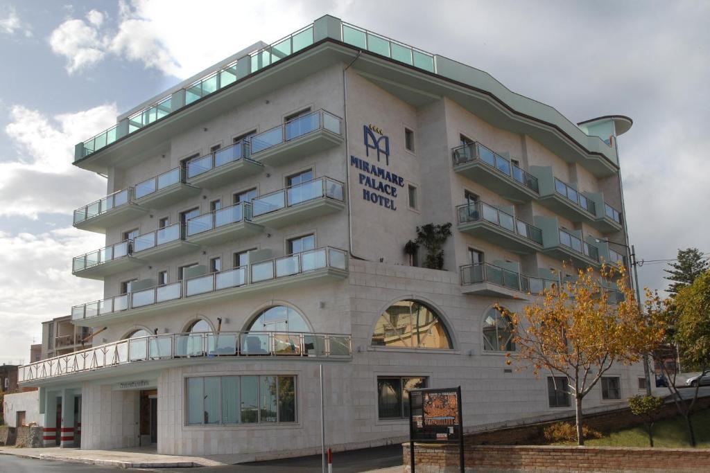 Miramare Palace Hotel Trebisacce Exterior photo