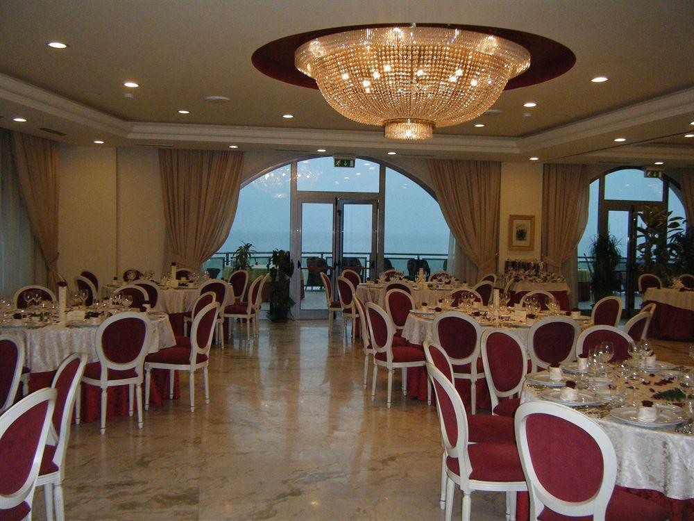 Miramare Palace Hotel Trebisacce Exterior photo